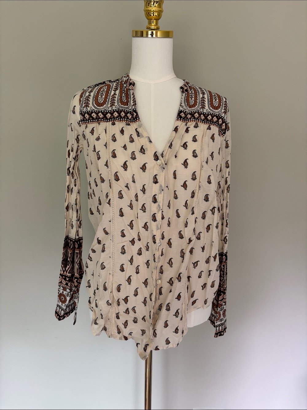 Billabong Cream and Brown Paisley Button-Down Shirt